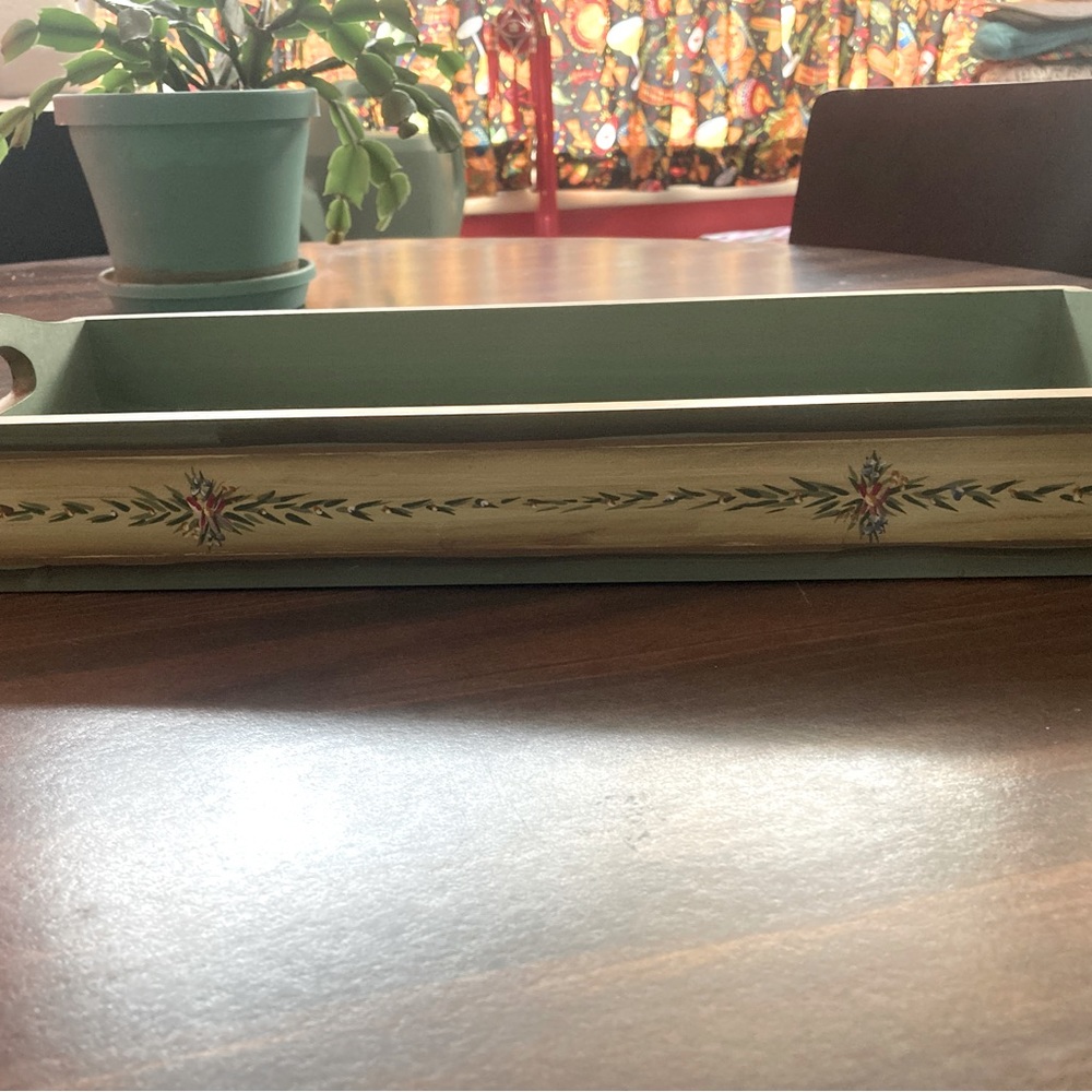 Hand-painted wood tray with handles - Picture 3 of 6